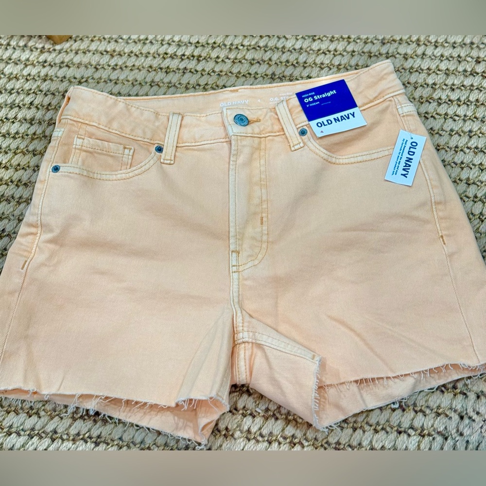 Old Navy Peach NWT Women's Shorts